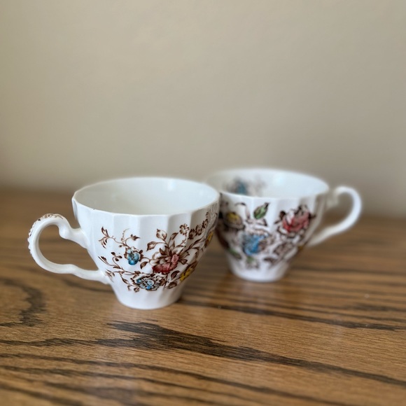 Johnson Brothers Teacups - Picture 3 of 4